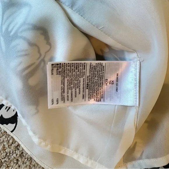 Banana Republic Tank Top - NWOT - Picture 7 of 7